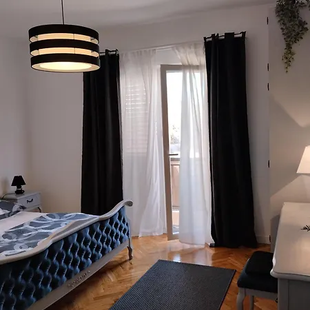 Rum i privatbostad & Keti House Vela Luka